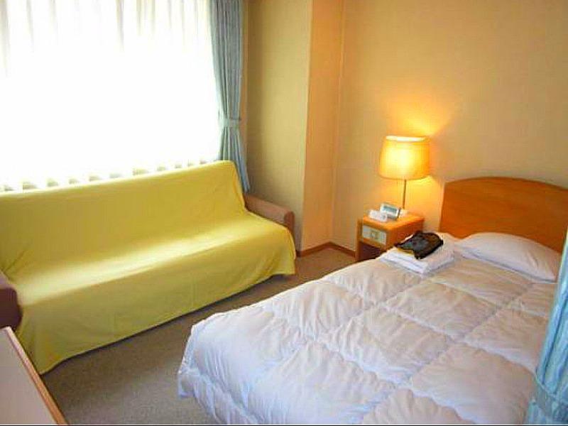 Hotel Harbour Йокосука Екстериор снимка