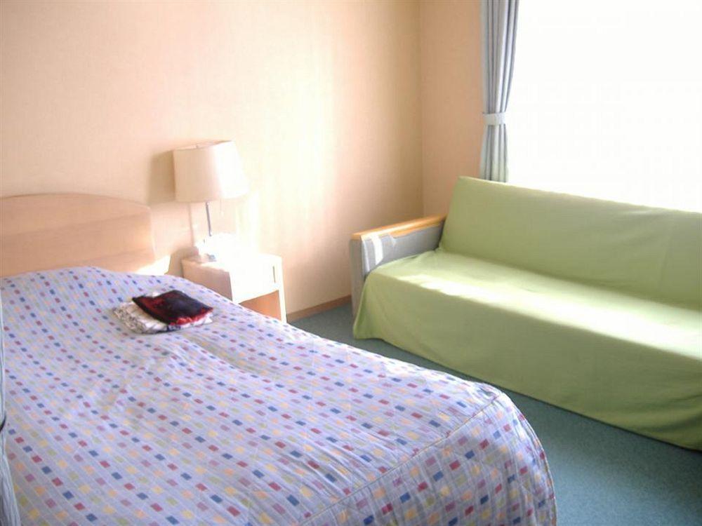 Hotel Harbour Йокосука Екстериор снимка