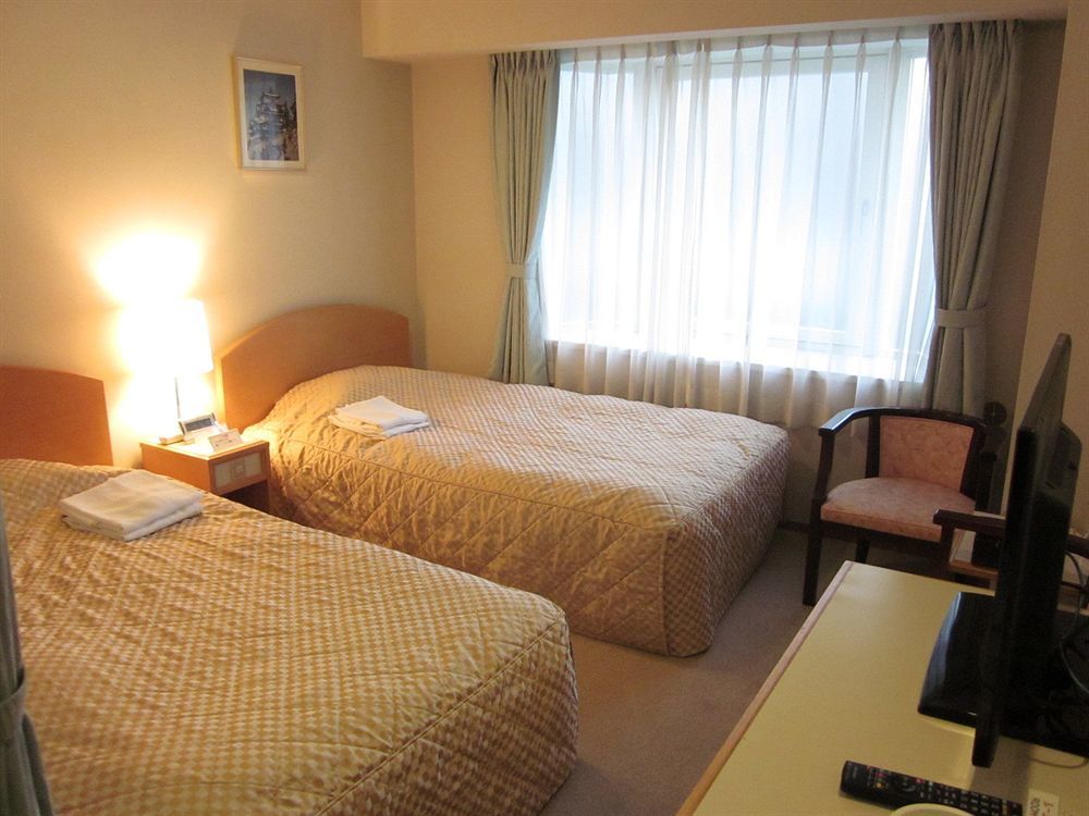 Hotel Harbour Йокосука Екстериор снимка