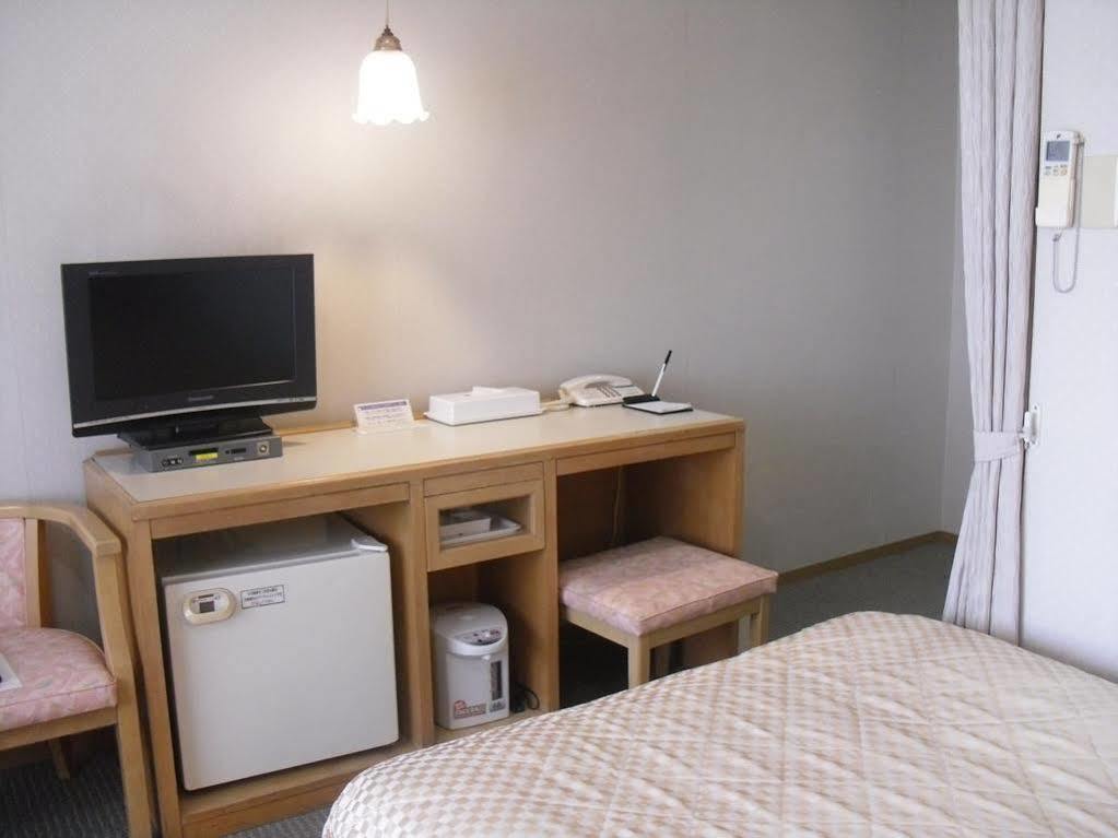 Hotel Harbour Йокосука Екстериор снимка