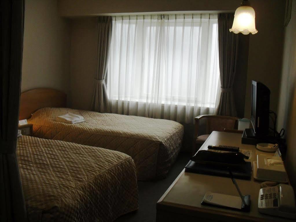 Hotel Harbour Йокосука Екстериор снимка