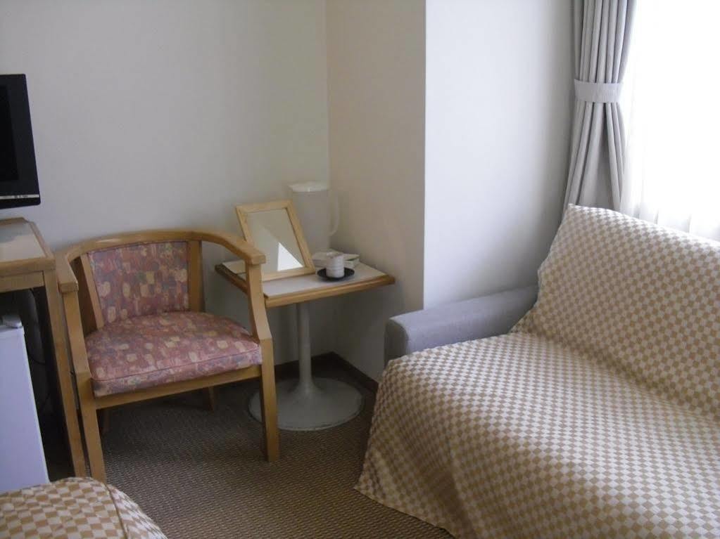 Hotel Harbour Йокосука Екстериор снимка